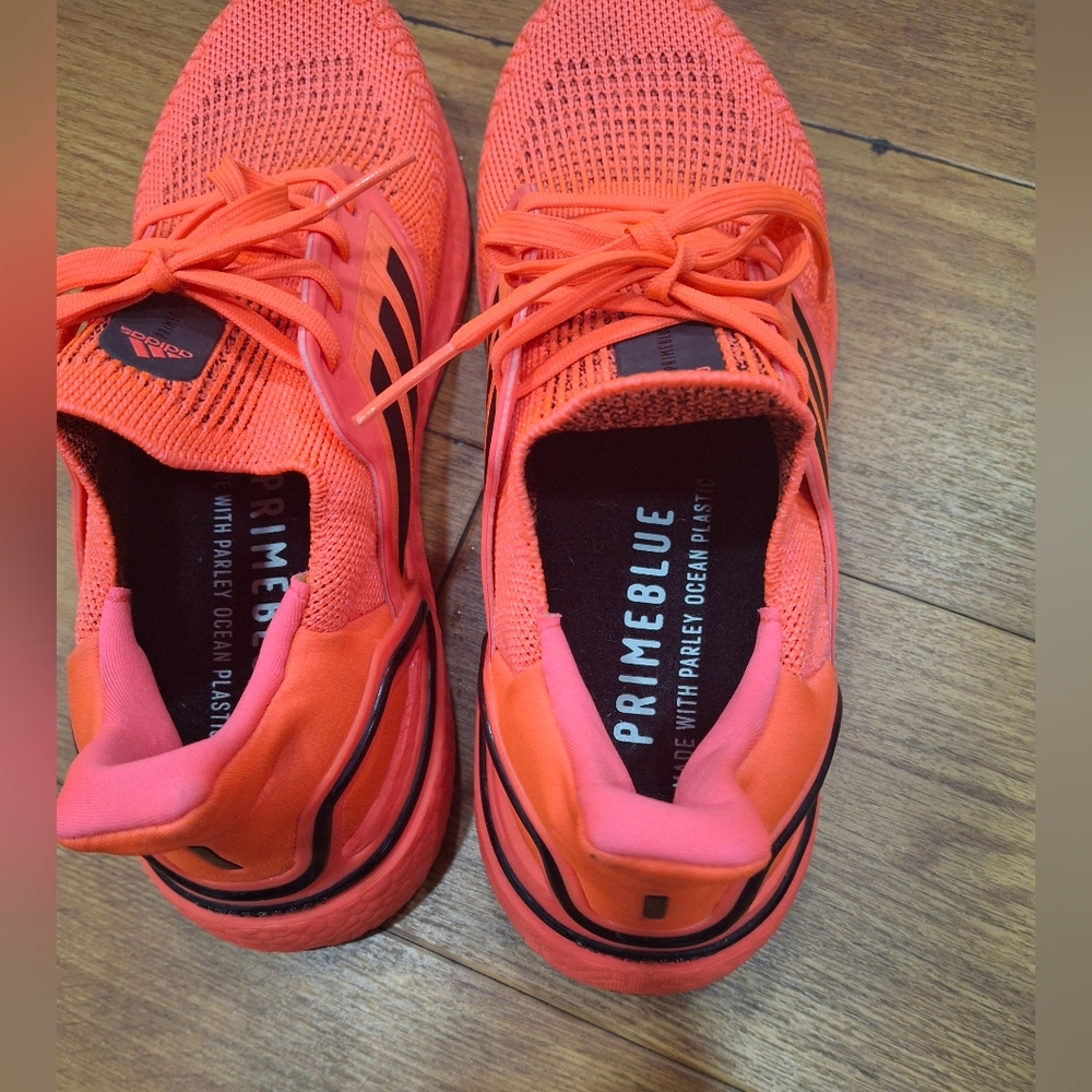 Adidas Orange Running Shoes - Picture 5 of 7